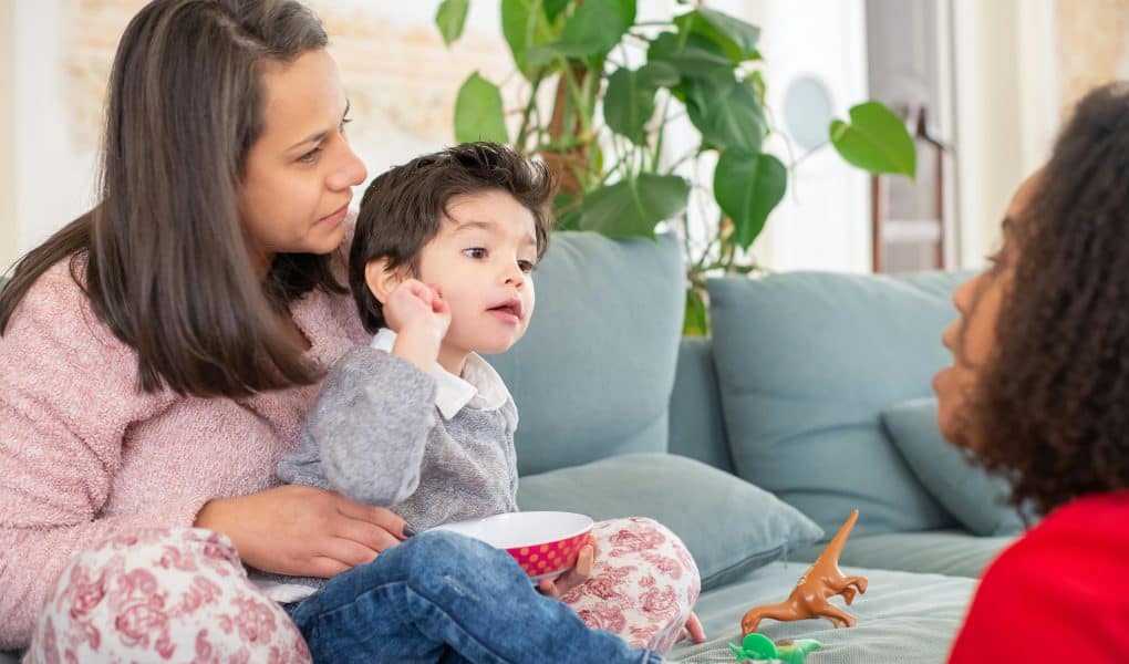 2 yaş çocuğunda dil gelişimi